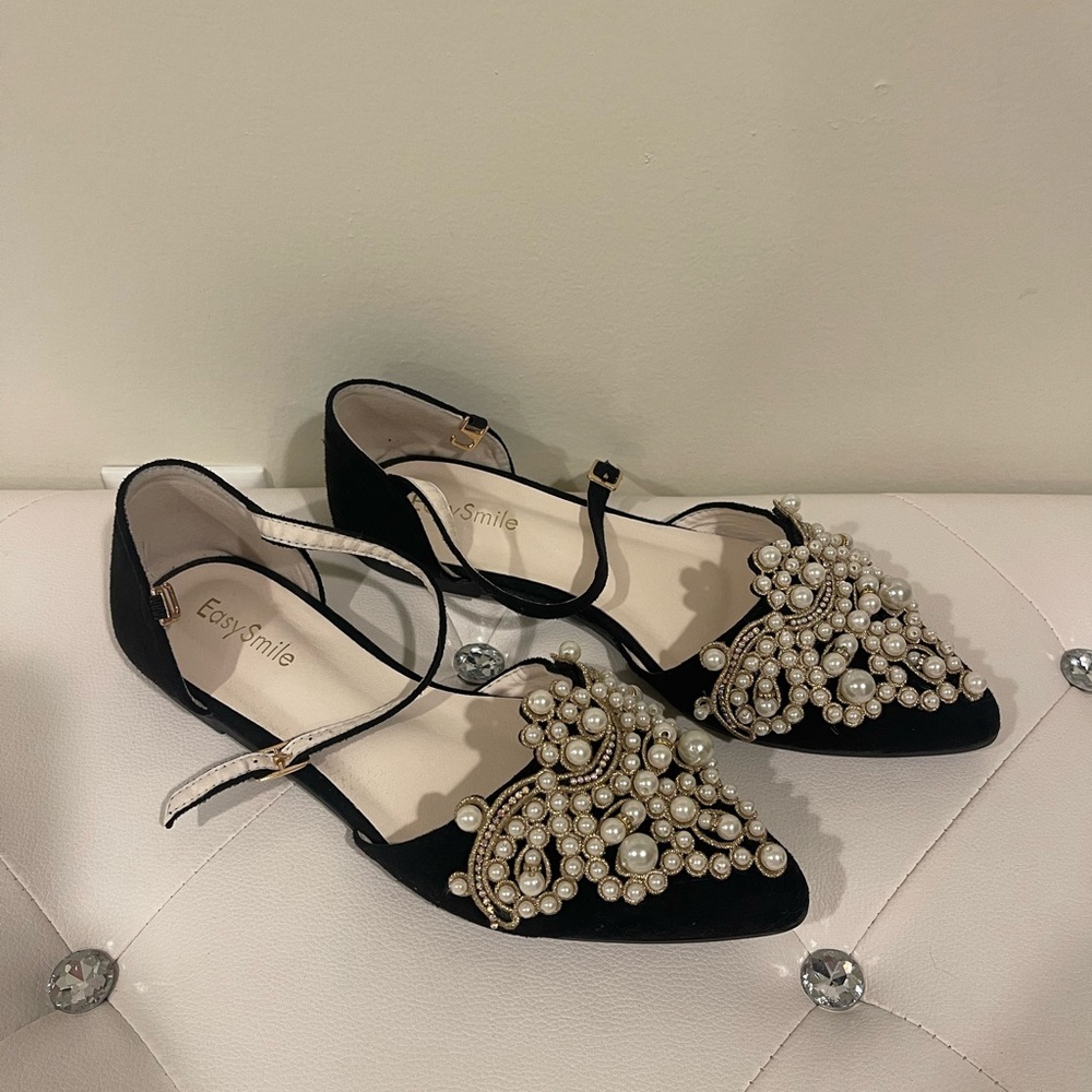 Black pearled flats